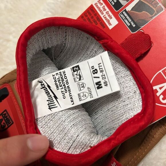 NWT Milwaukee Impact protection comfortable leather gloves size 8”/M - Picture 5 of 6